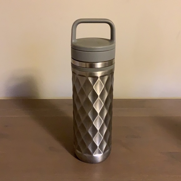 David’s Tea Silver Geometric Tumbler with Built In Stainless Steel Strainer - Picture 4 of 8